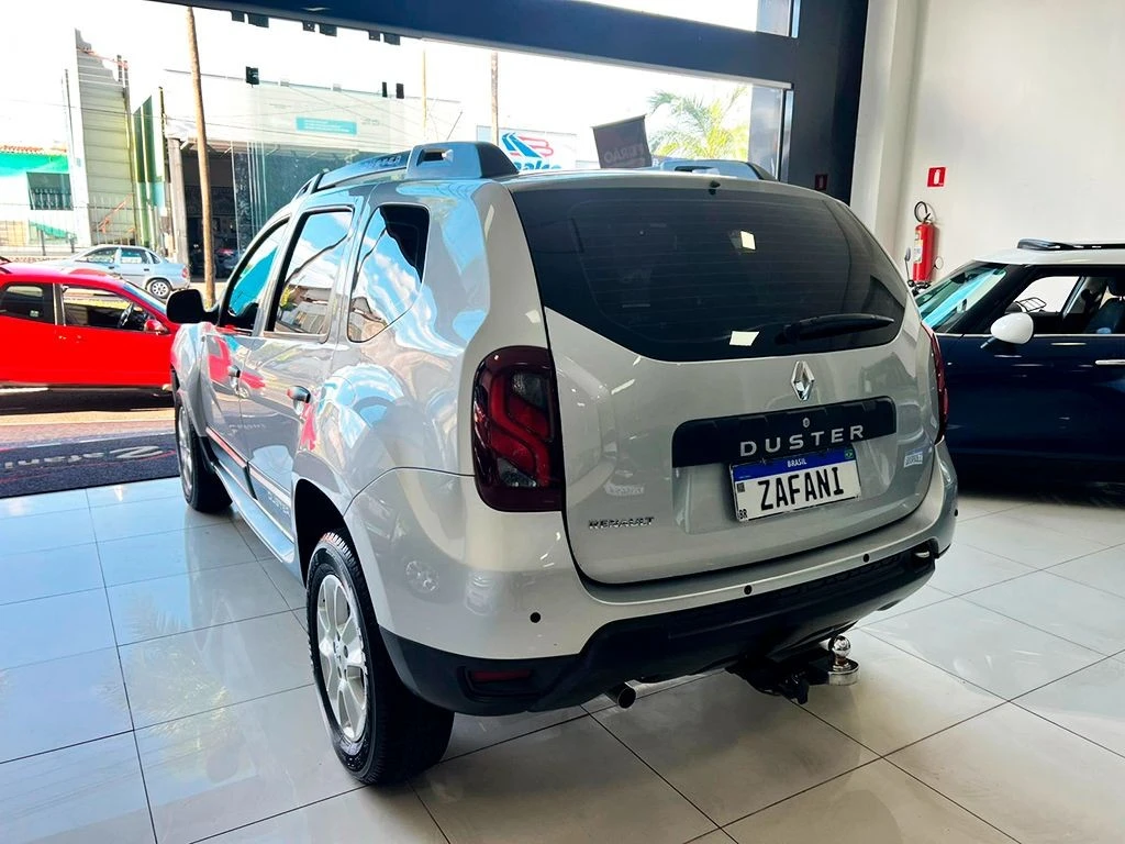 RENAULT DUSTER