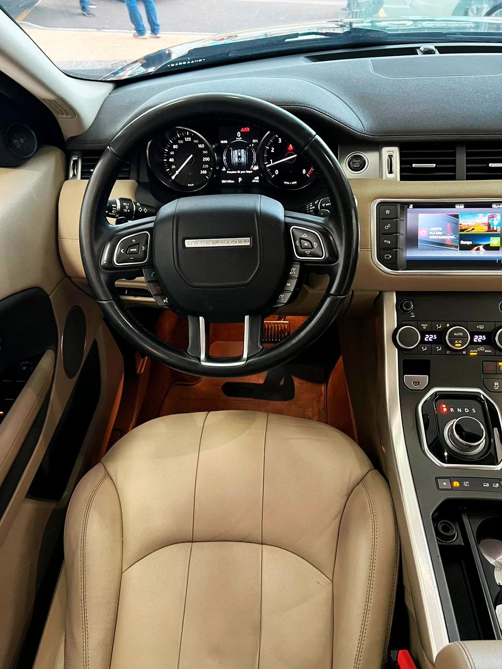 LAND ROVER RANGE ROVER EVOQUE