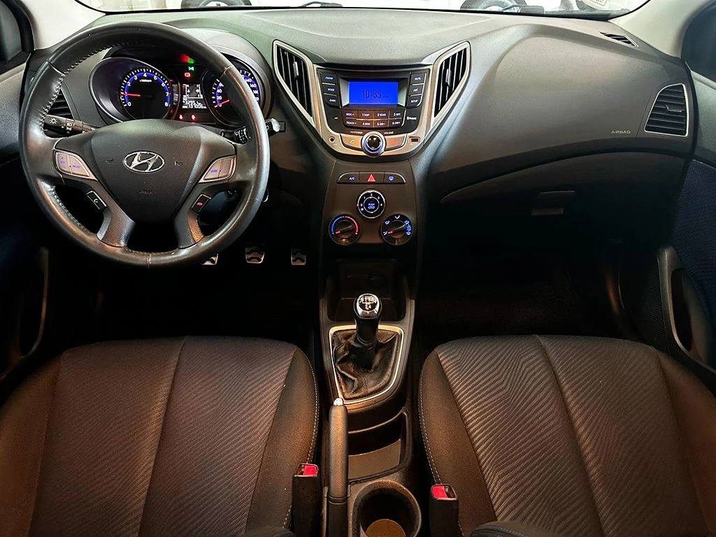 HYUNDAI HB20X