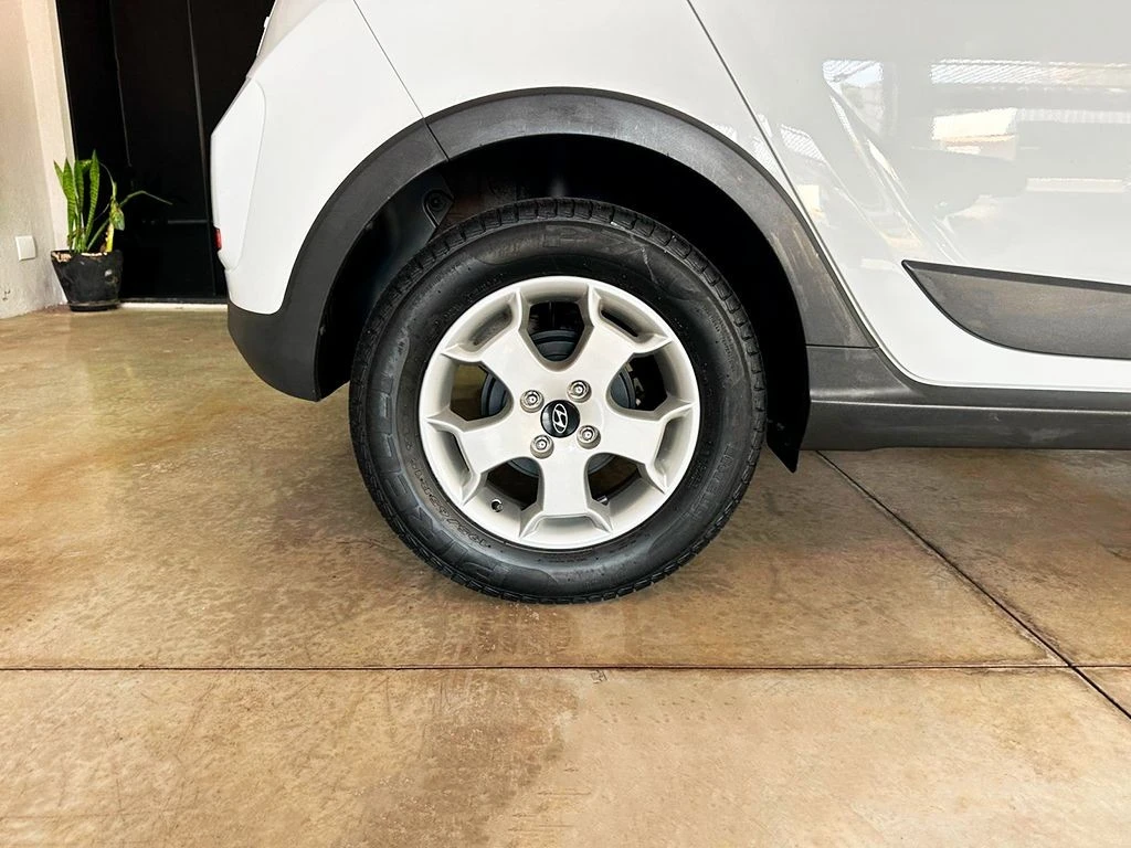 HYUNDAI HB20X