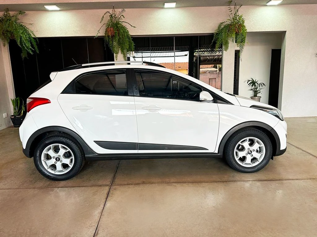 HYUNDAI HB20X