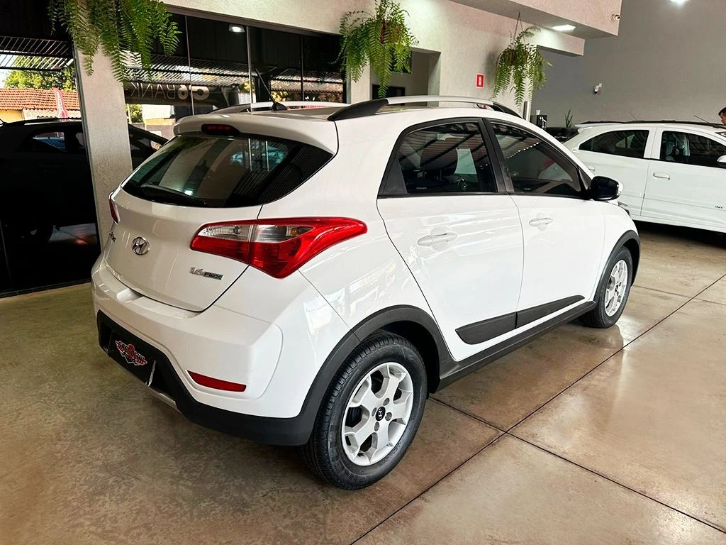 HYUNDAI HB20X