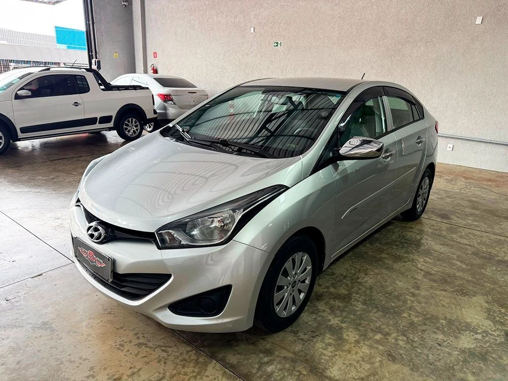 HYUNDAI HB20S