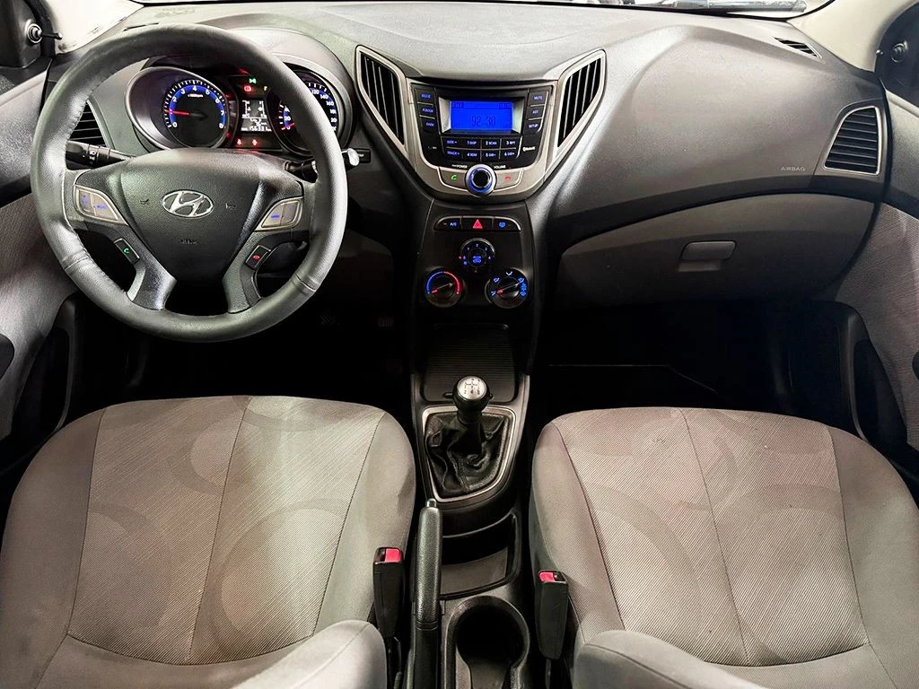 HYUNDAI HB20S