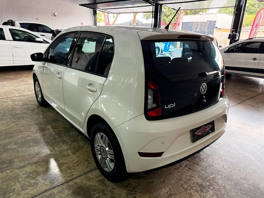 VOLKSWAGEN UP