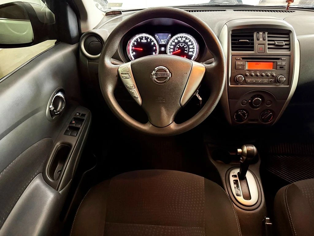 NISSAN VERSA
