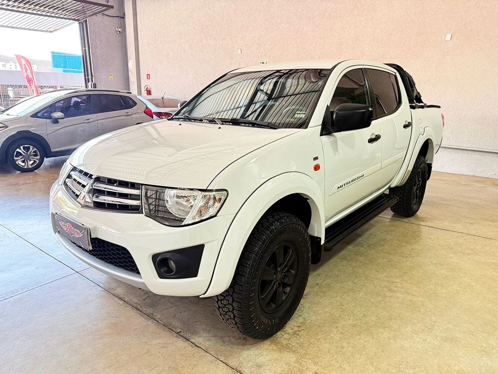 MITSUBISHI L200 TRITON