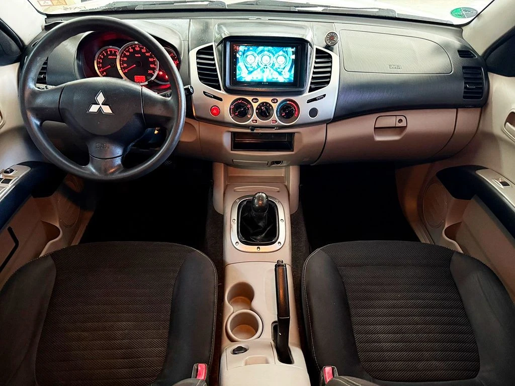 MITSUBISHI L200 TRITON
