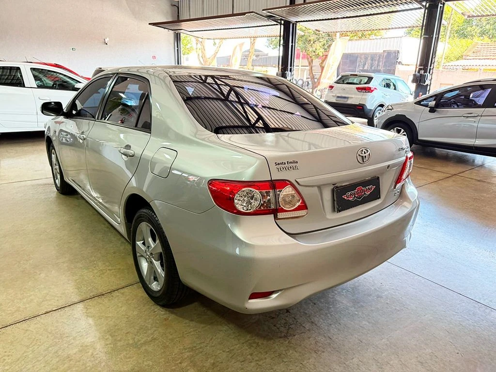 TOYOTA COROLLA