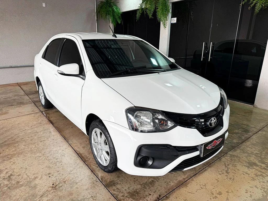 TOYOTA ETIOS