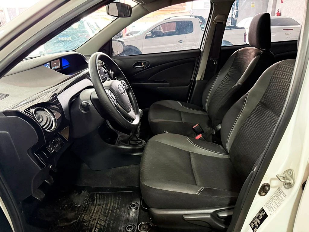 TOYOTA ETIOS