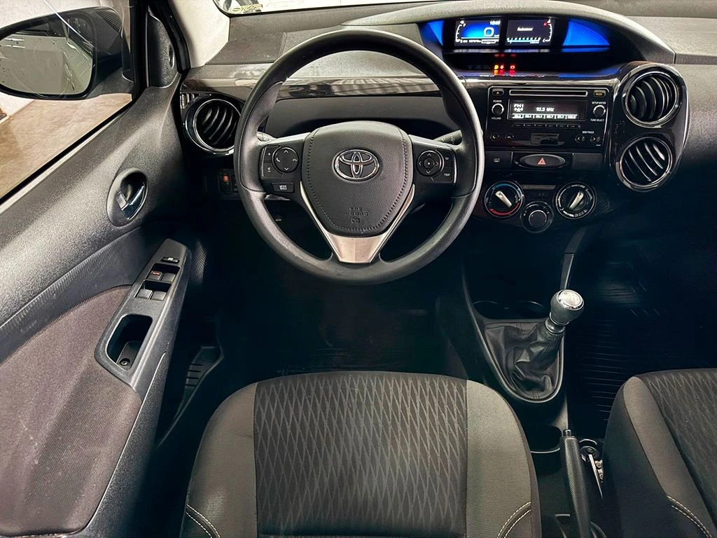TOYOTA ETIOS