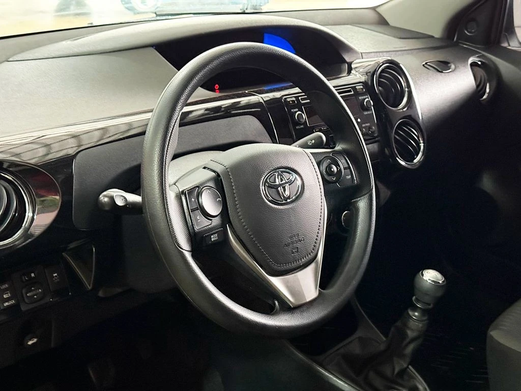 TOYOTA ETIOS