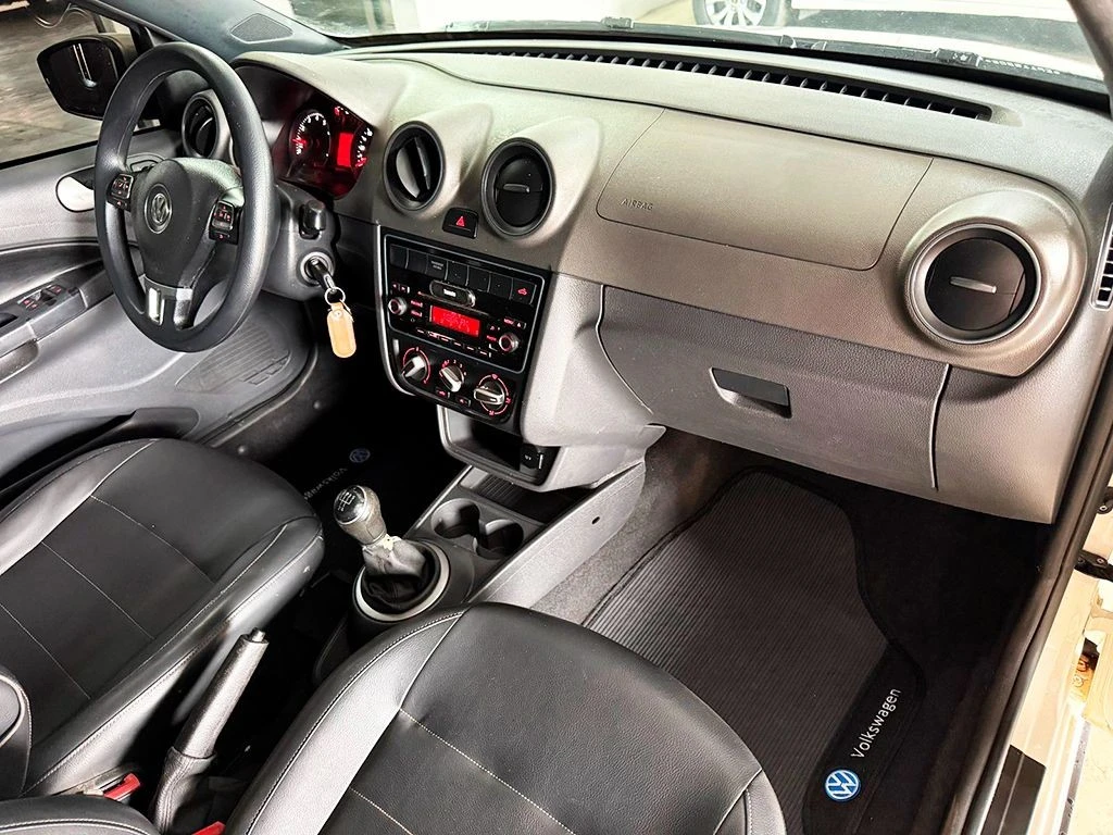 VOLKSWAGEN SAVEIRO