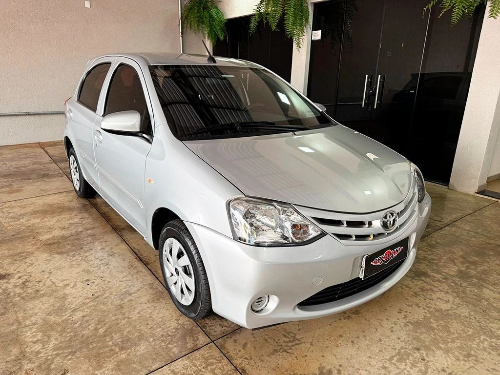 TOYOTA ETIOS
