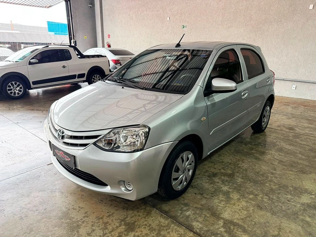 TOYOTA ETIOS