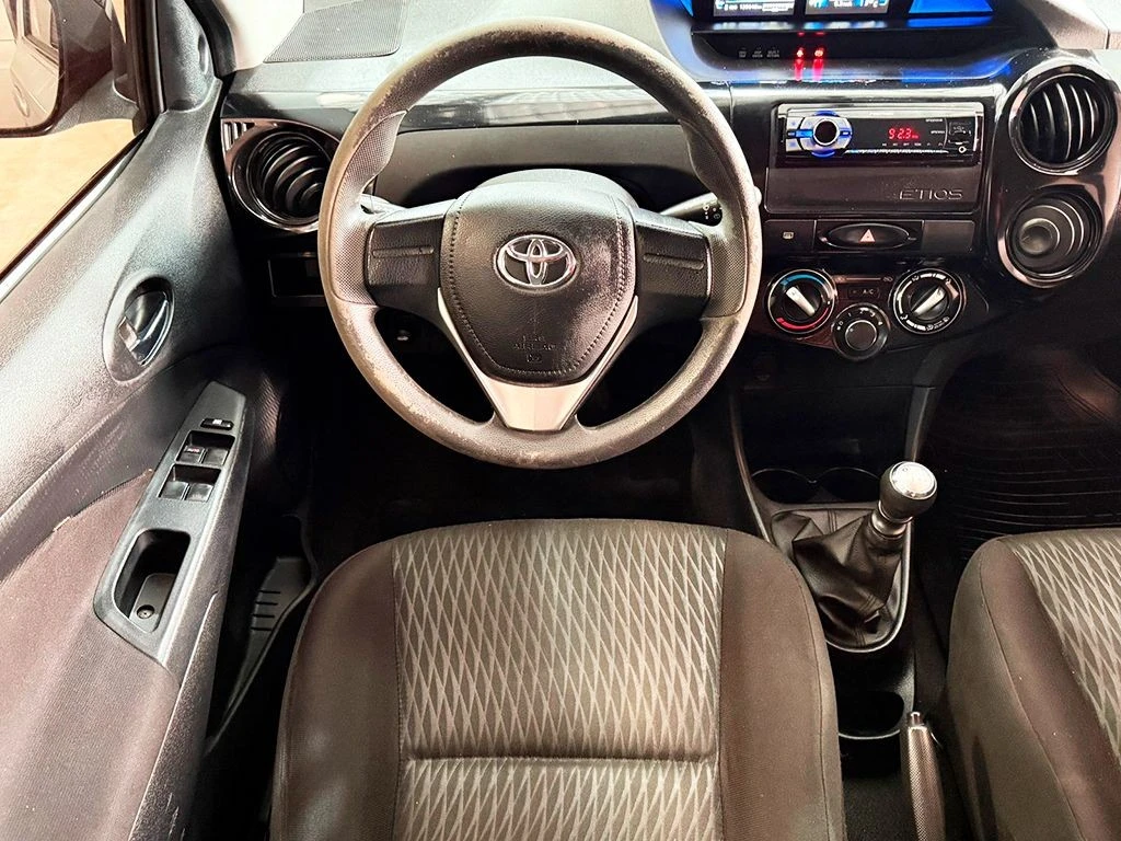 TOYOTA ETIOS