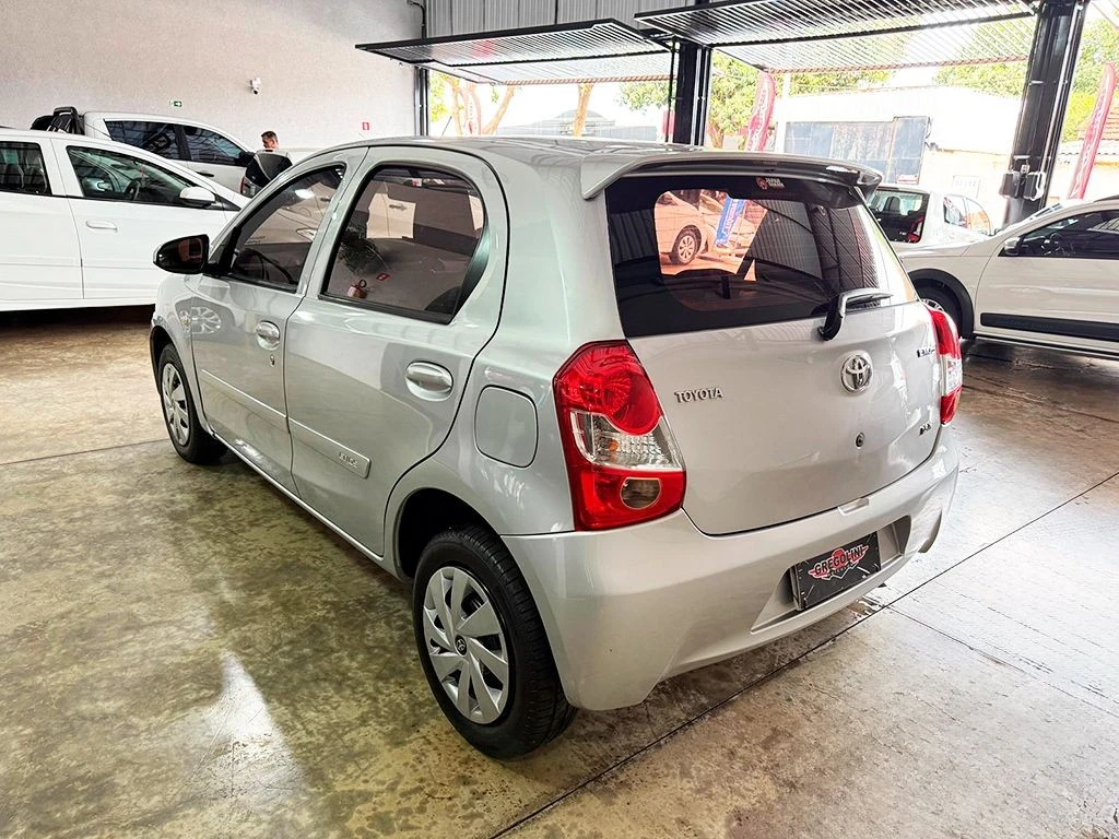 TOYOTA ETIOS