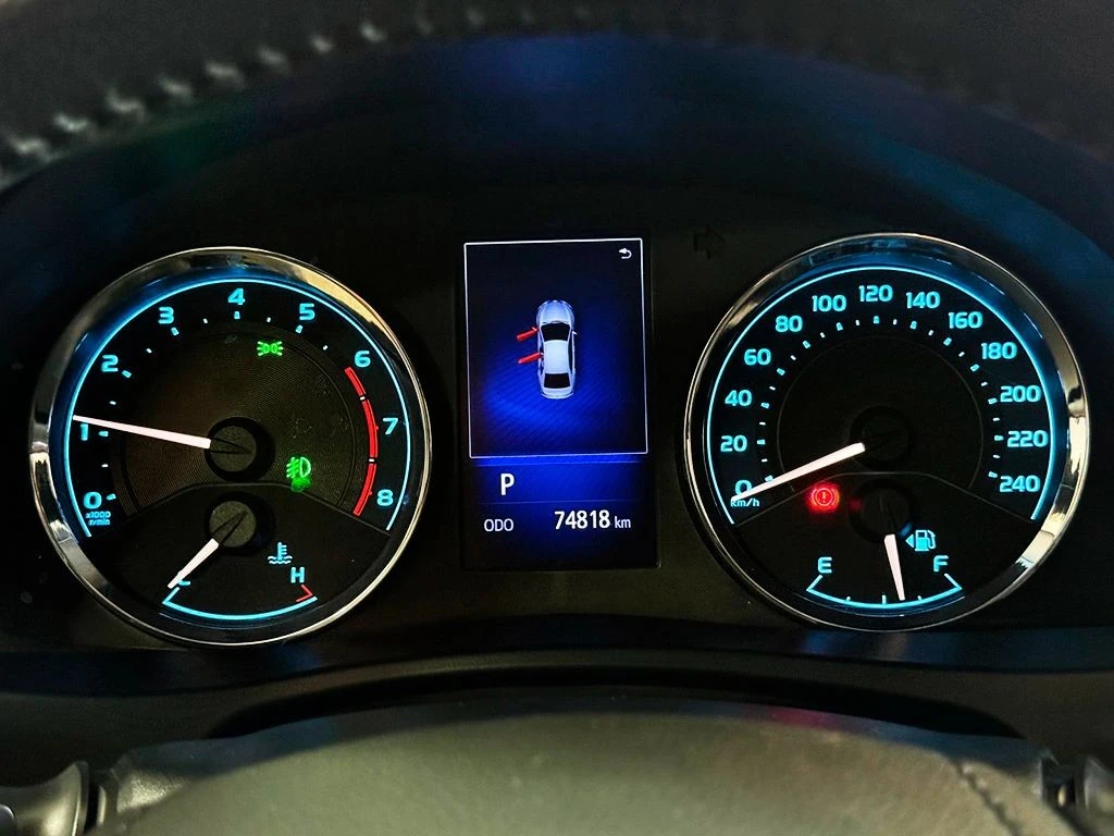 TOYOTA COROLLA