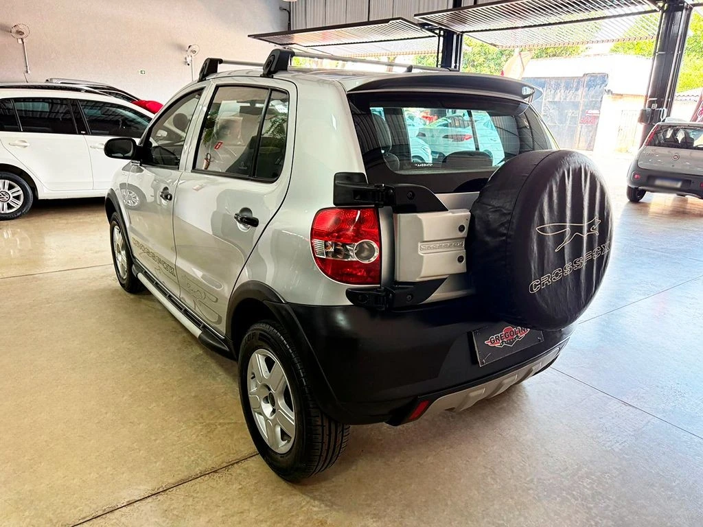 VOLKSWAGEN CROSSFOX