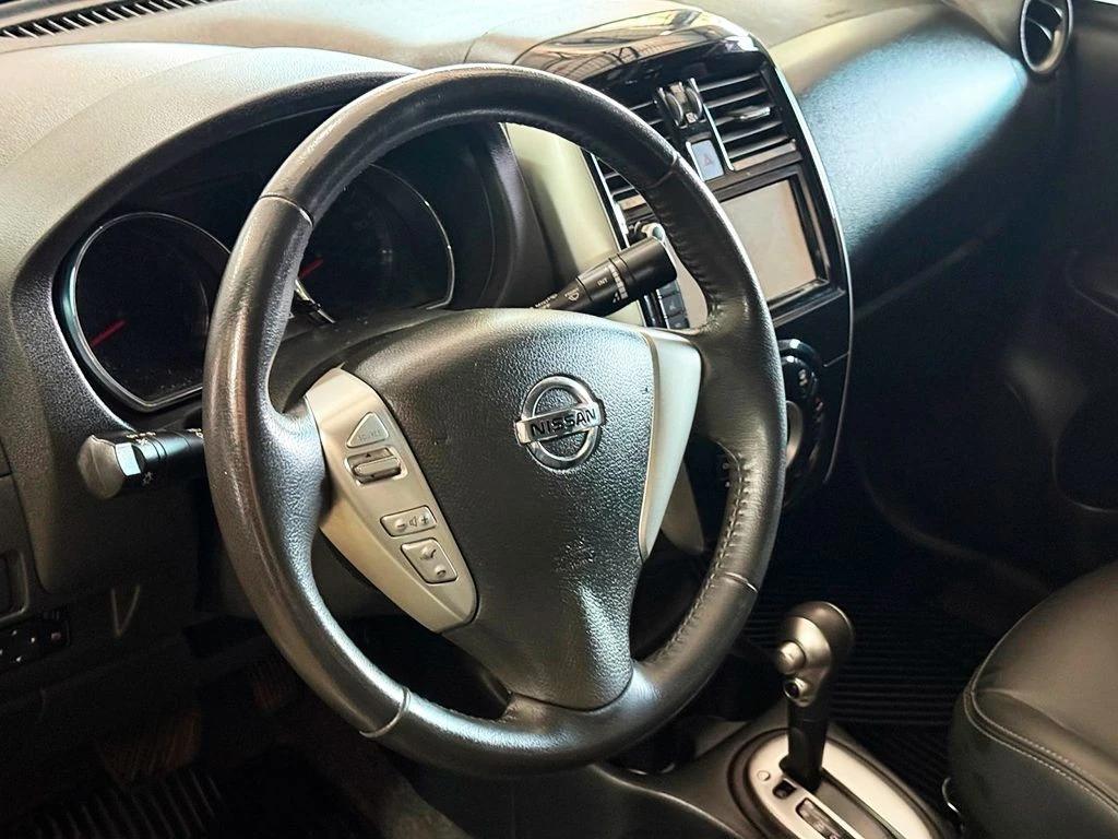 NISSAN VERSA