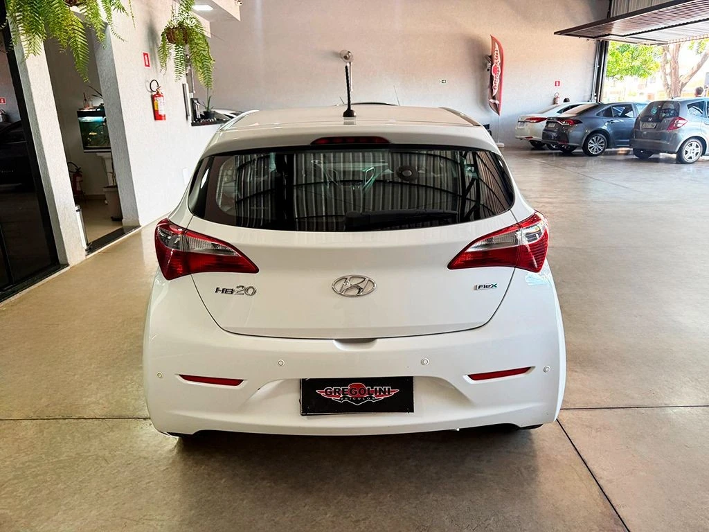 HYUNDAI HB20