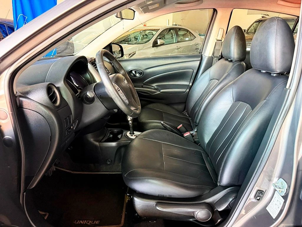 NISSAN VERSA