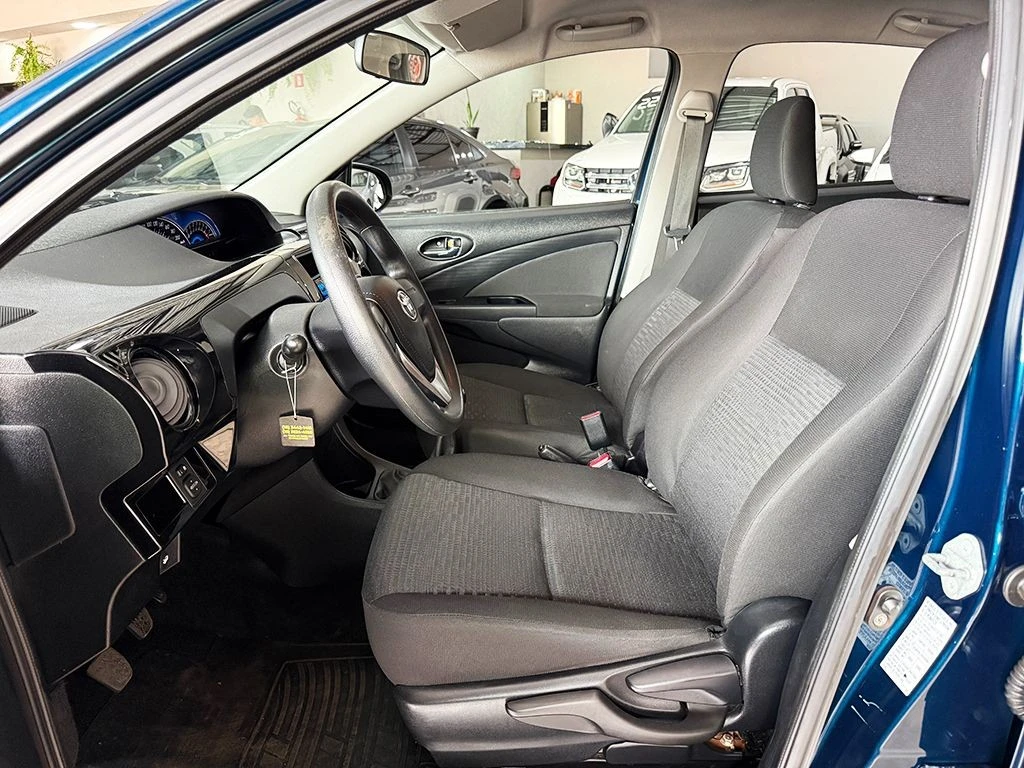 TOYOTA ETIOS