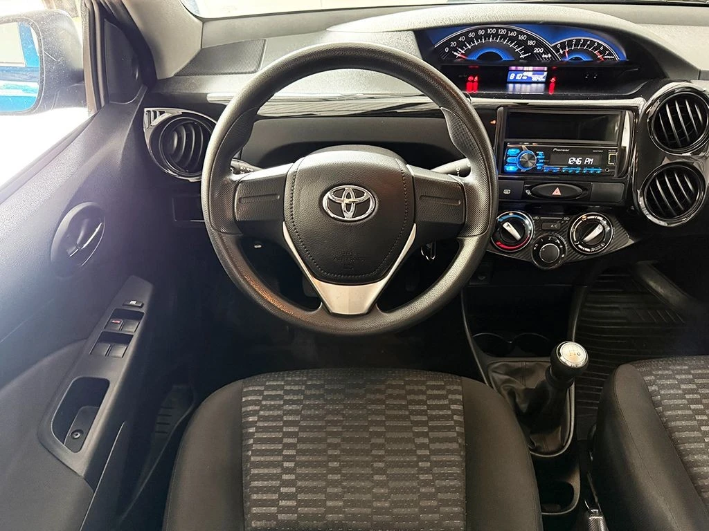 TOYOTA ETIOS