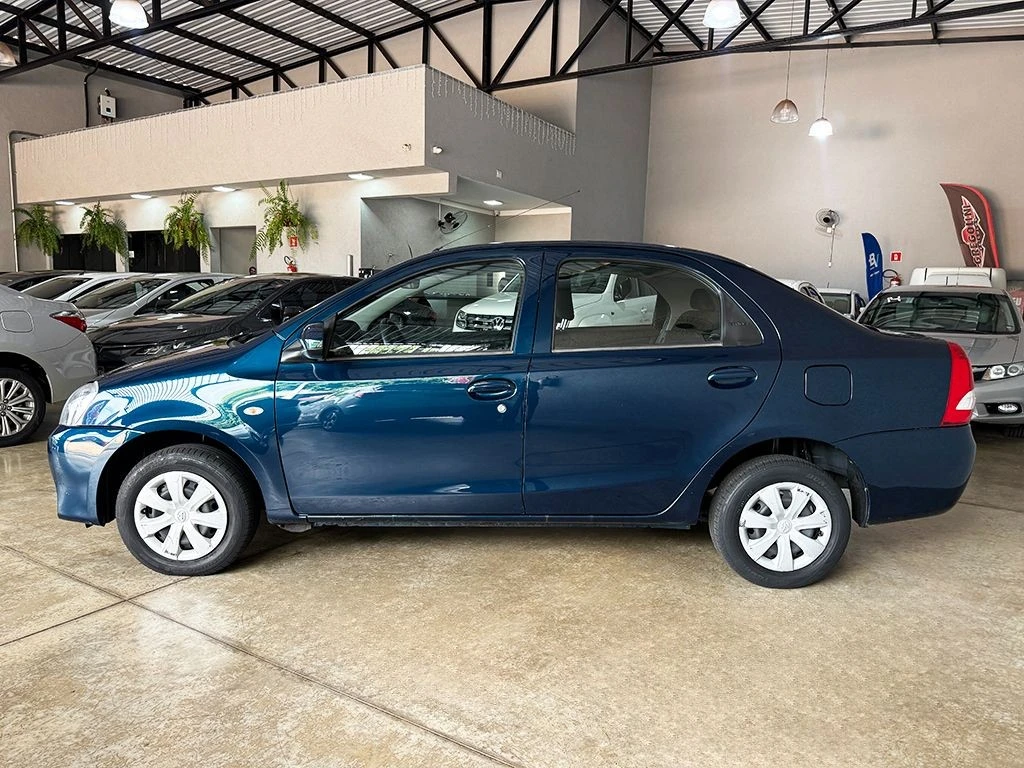 TOYOTA ETIOS