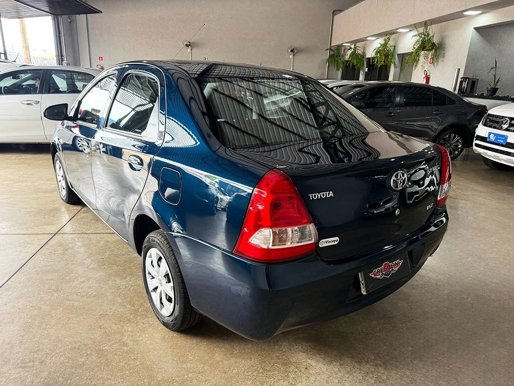 TOYOTA ETIOS