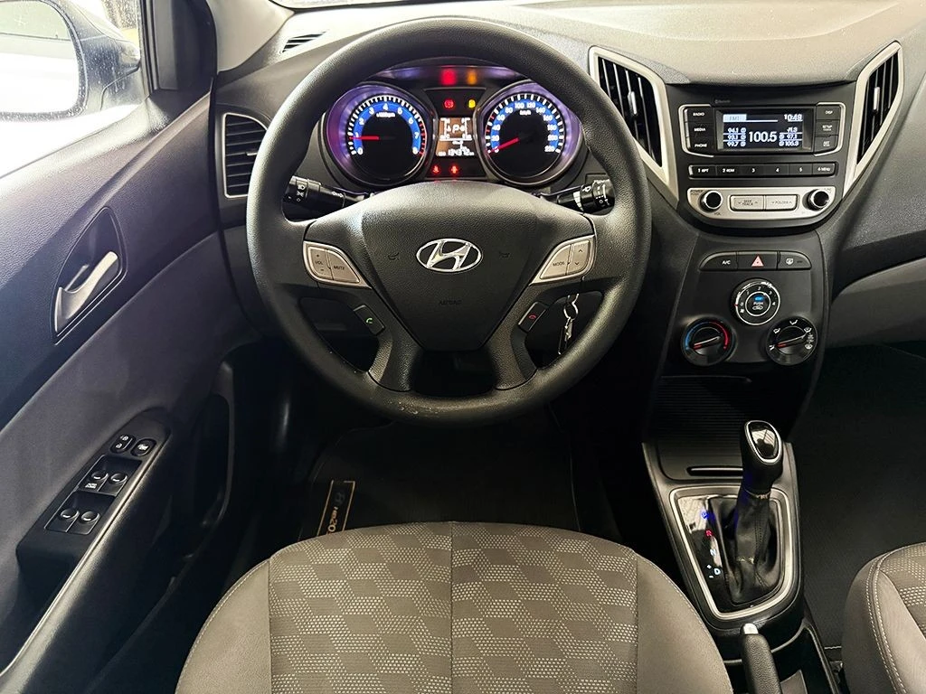 HYUNDAI HB20S