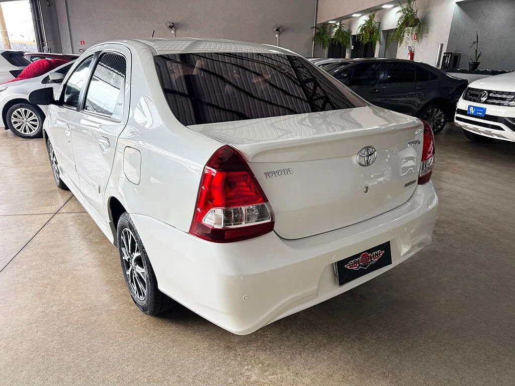 TOYOTA ETIOS