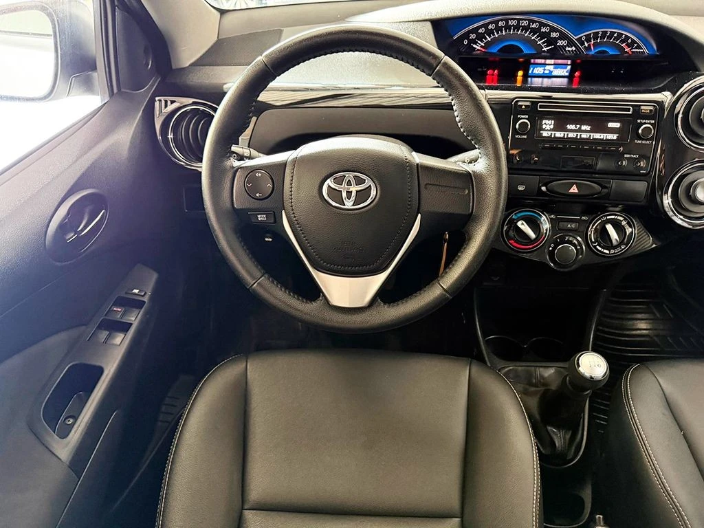 TOYOTA ETIOS