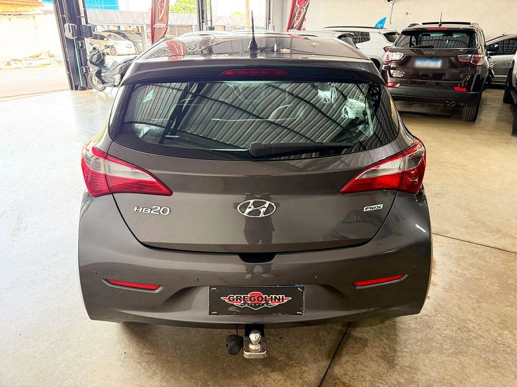HYUNDAI HB20