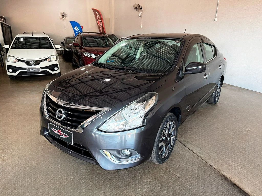 NISSAN VERSA