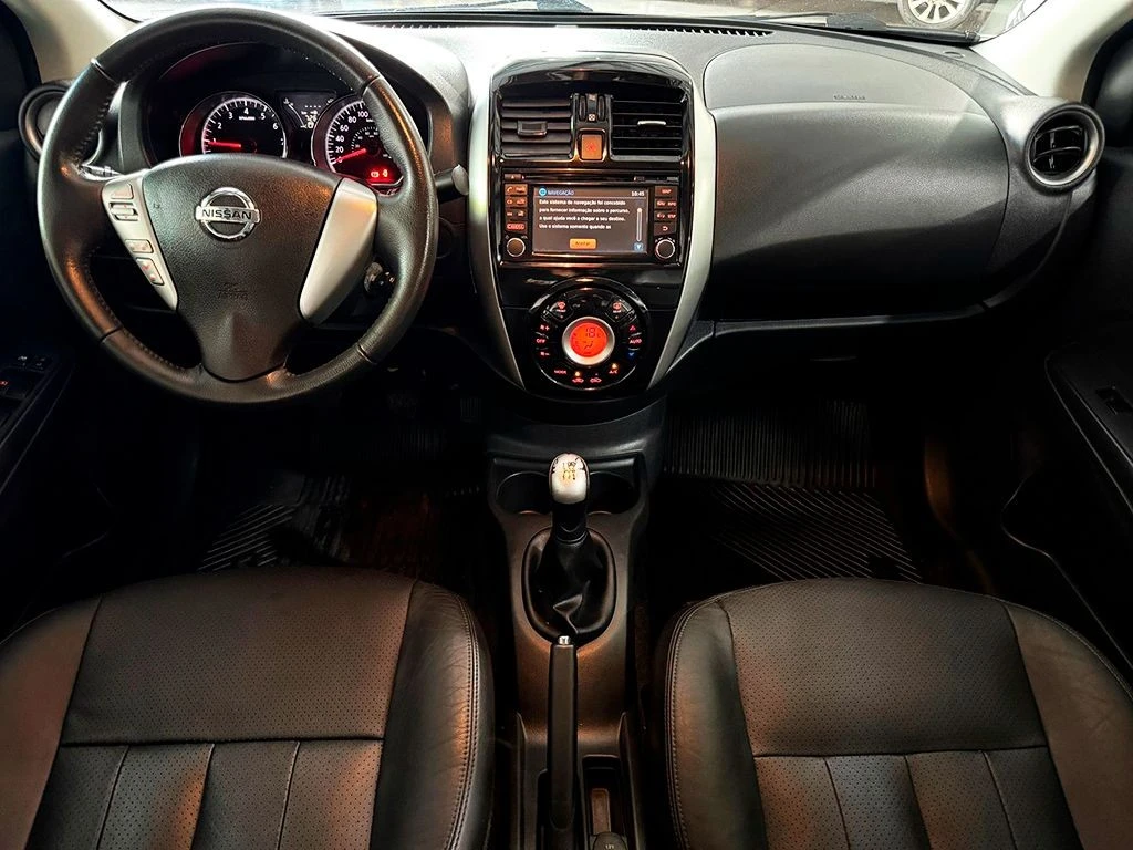 NISSAN VERSA