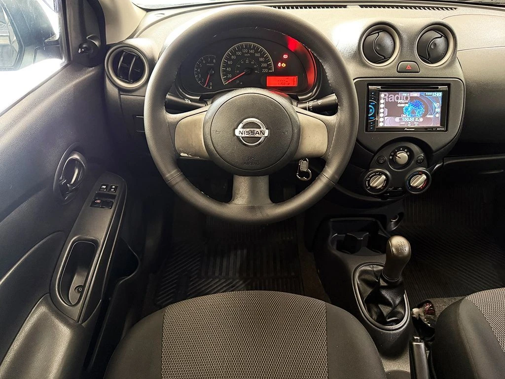 NISSAN VERSA
