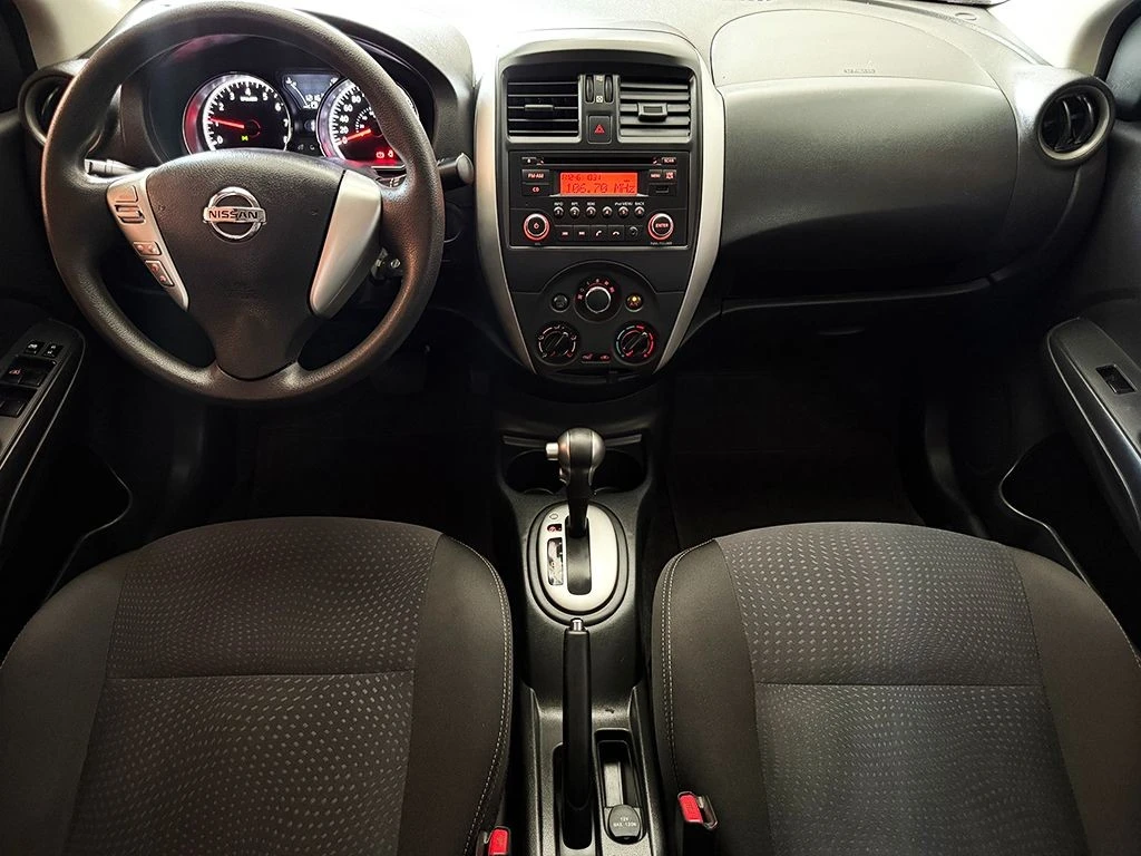 NISSAN VERSA