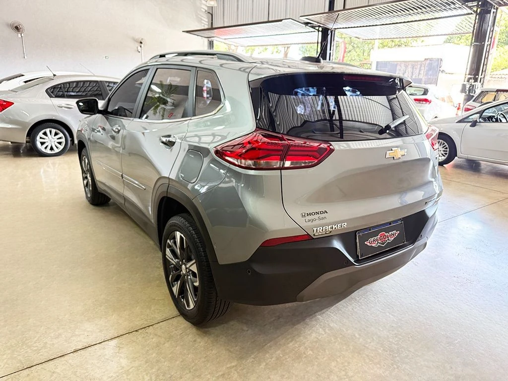 CHEVROLET TRACKER