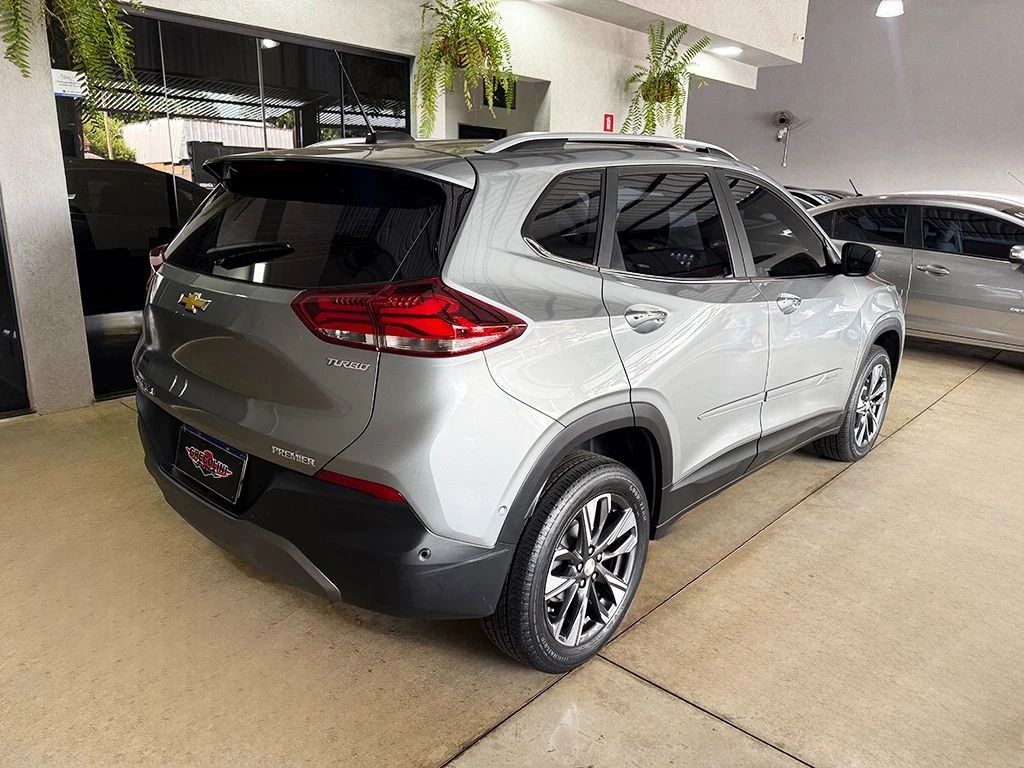 CHEVROLET TRACKER