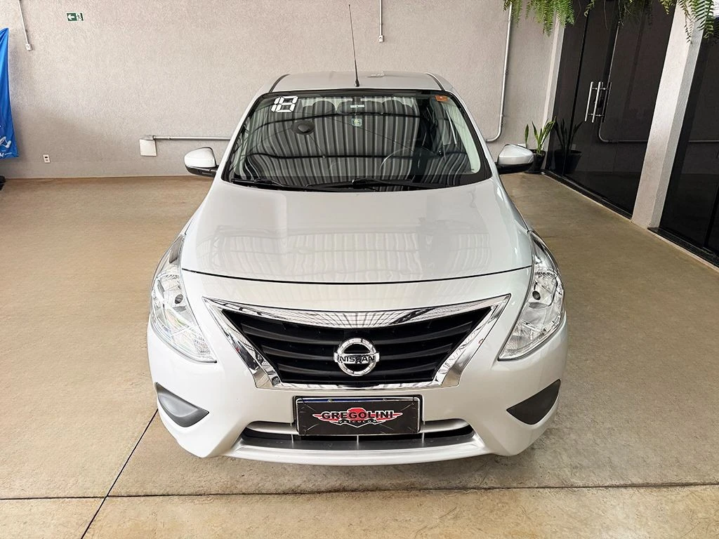 NISSAN VERSA