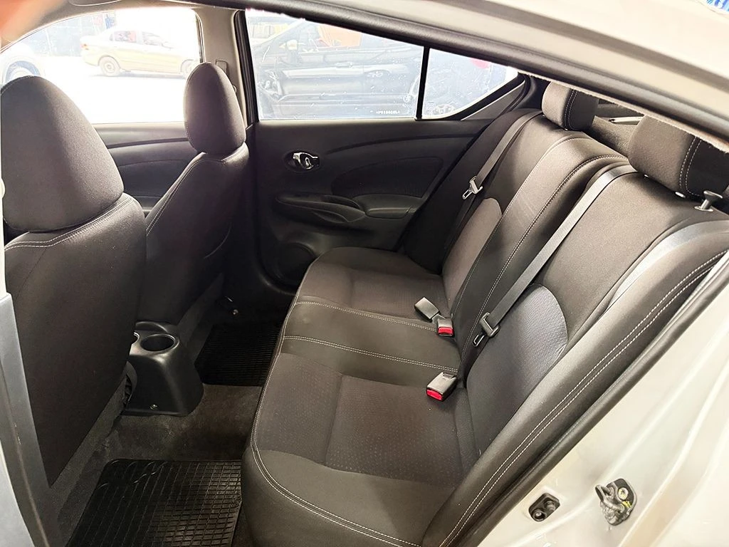 NISSAN VERSA