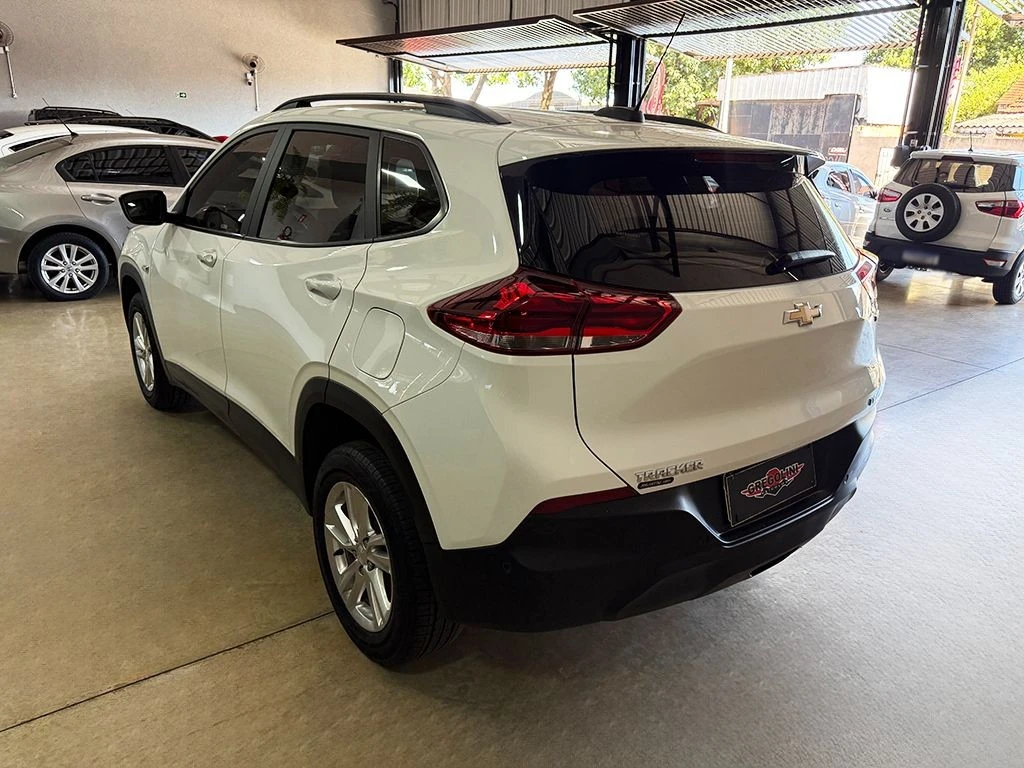 CHEVROLET TRACKER