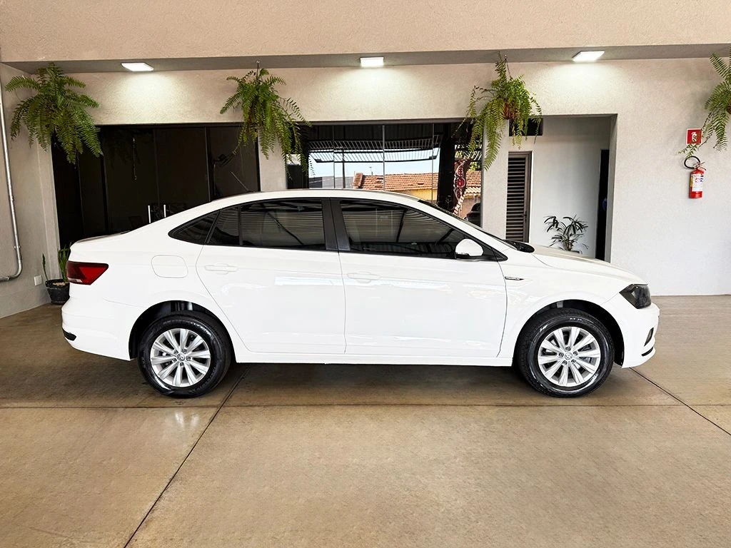 VOLKSWAGEN VIRTUS