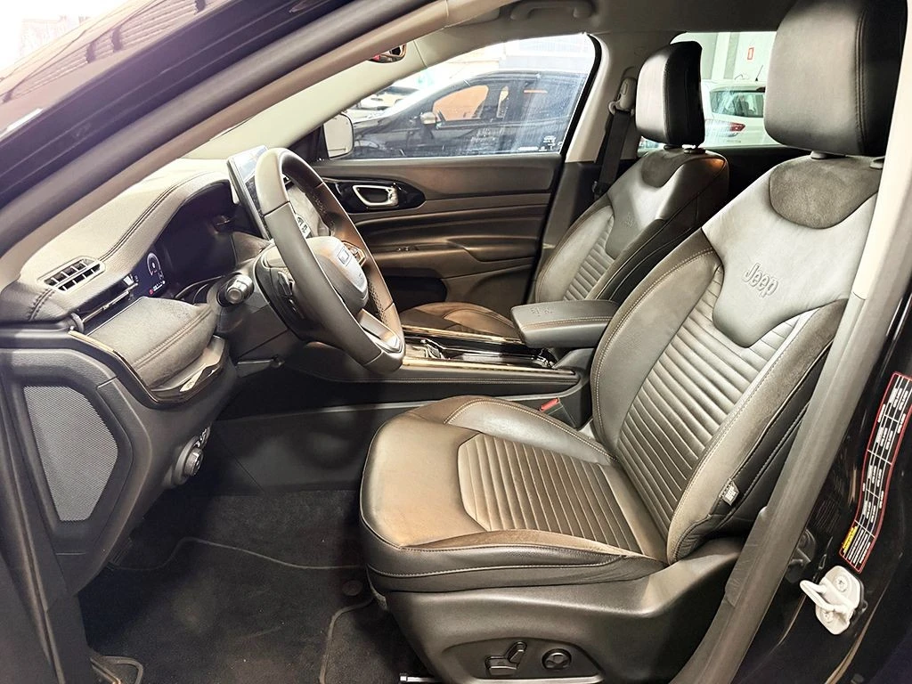 JEEP COMMANDER