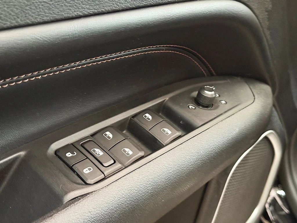 JEEP COMMANDER