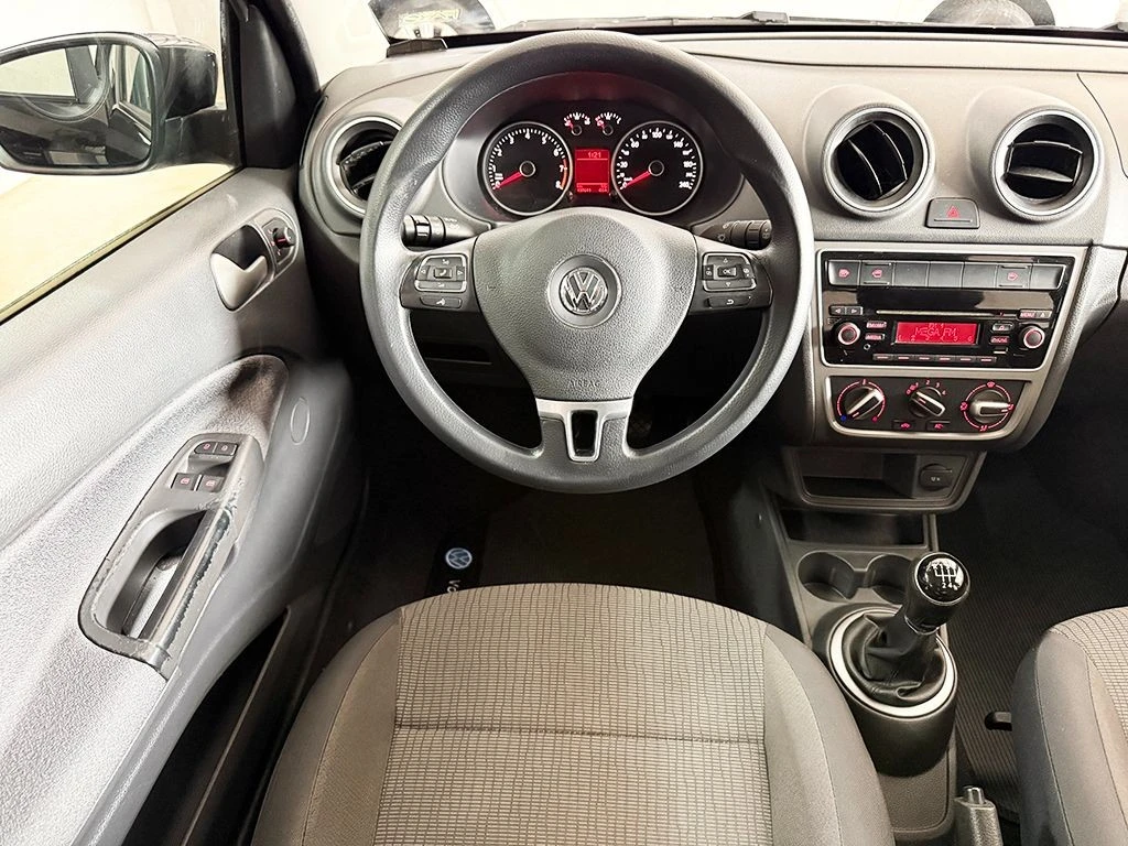 VOLKSWAGEN VOYAGE