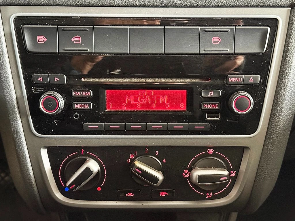 VOLKSWAGEN VOYAGE