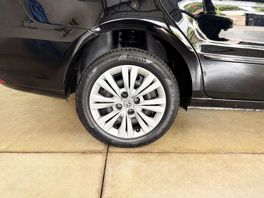 VOLKSWAGEN VOYAGE